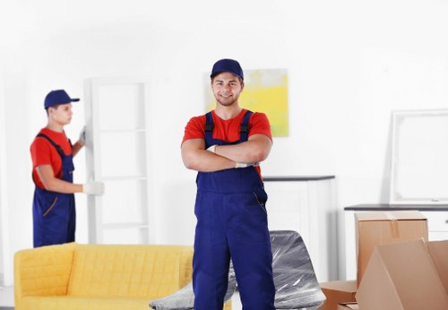 Moving truck service tailored for homes and businesses in Pratts Bottom