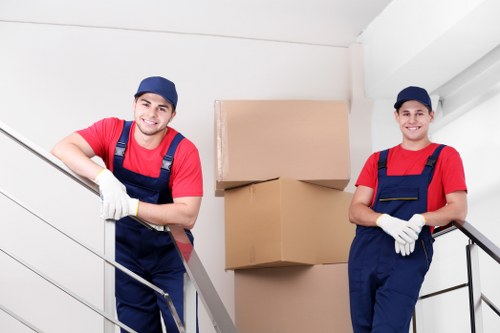 Checklist and moving-day preparation for Pratts Bottom customers