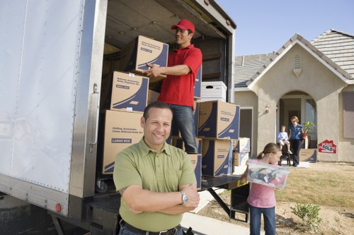 Local van transport for household and business items near Pratts Bottom